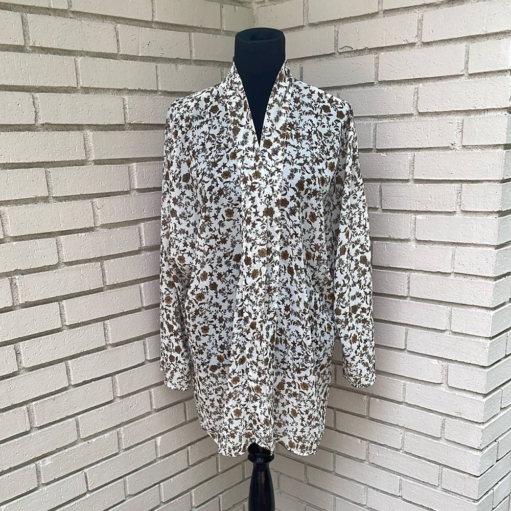 Wonderly Brown and Gold Floral Kimono Top